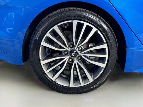 Used 2019 Kia Stinger w/ Sun & Sound Package image 33