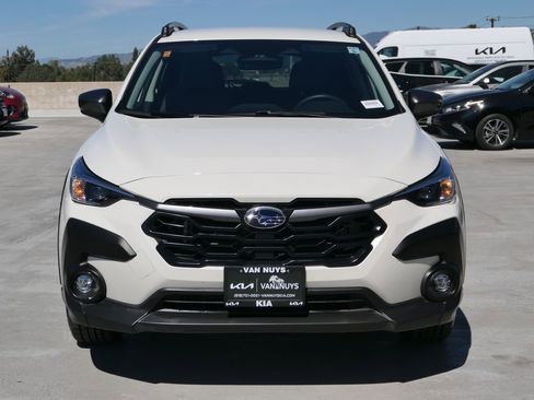 Used 2024 Subaru Crosstrek 2.0i Premium w/ Crosstrek Mirror Package AWD/4WD image 9