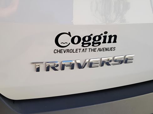 Certified 2023 Chevrolet Traverse LT image 30