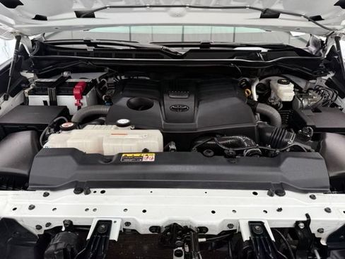 Used 2022 Toyota Tundra SR w/ SR Tow Package RWD image 8