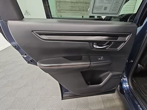 Used 2025 Honda CR-V Sport-L image 35
