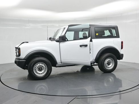 New 2025 Ford Bronco 2-Door image 30