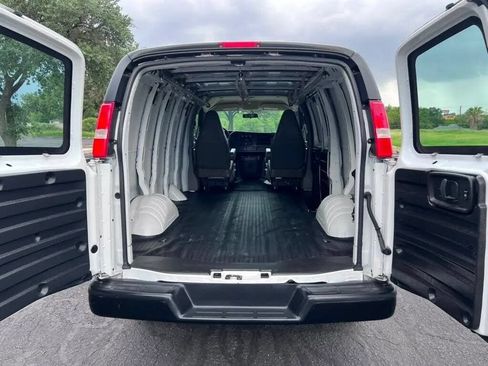 Used 2021 Chevrolet Express 2500 w/ Driver Convenience Package RWD image 10