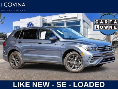 Used 2024 Volkswagen Tiguan SE w/ Panoramic Sunroof Package