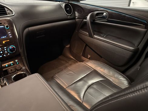 Used 2016 Buick Enclave Leather image 27