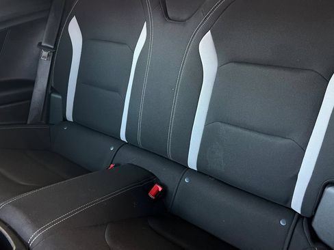 Used 2023 Chevrolet Camaro LT RWD image 15