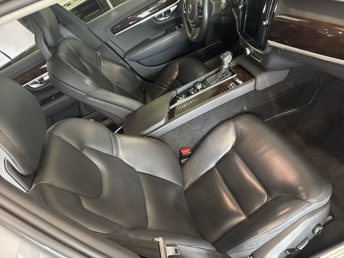 Used 2018 Volvo S90 T6 Momentum AWD/4WD image 28