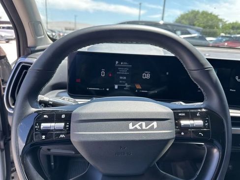 Certified 2026 Kia Sorento LX FWD image 7