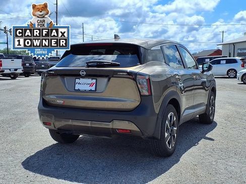Used 2025 Nissan Kicks SV AWD/4WD image 20
