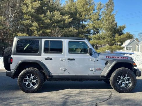 Used 2019 Jeep Wrangler Unlimited Rubicon w/ Cold Weather Group AWD/4WD image 5