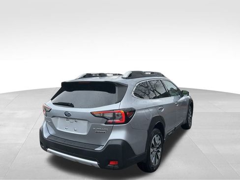 Used 2024 Subaru Outback Touring image 5