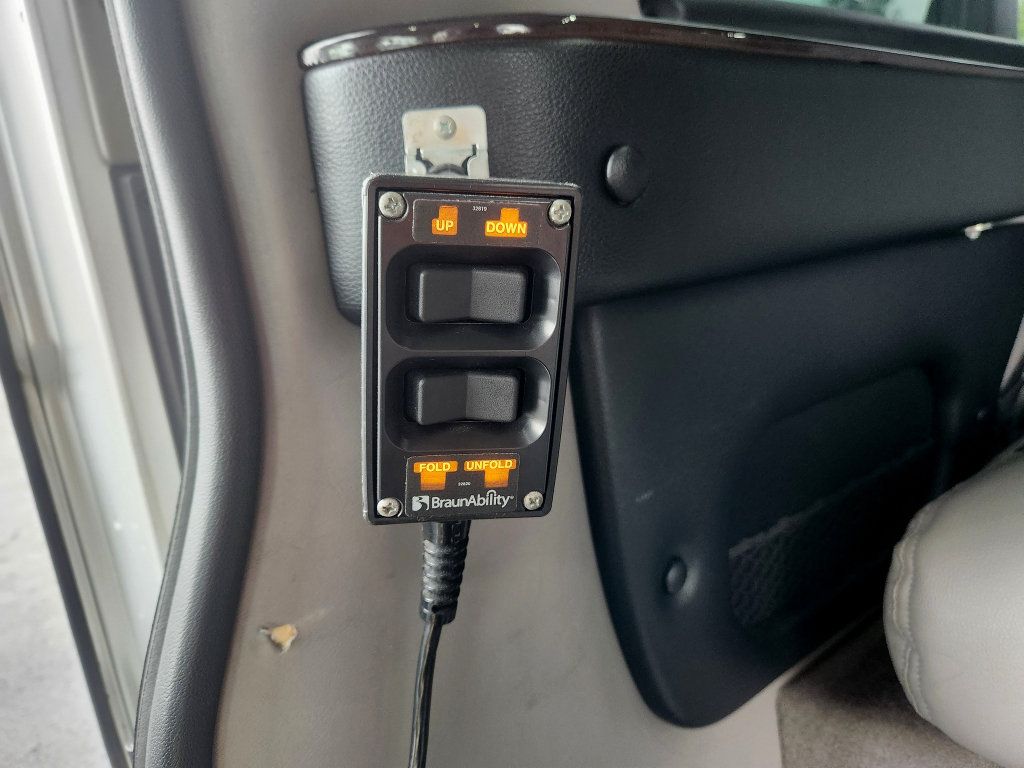 Used 2017 RAM ProMaster 1500 w/ Premium Appearance Group FWD image 28