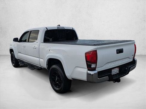 Certified 2022 Toyota Tacoma SR5 image 7