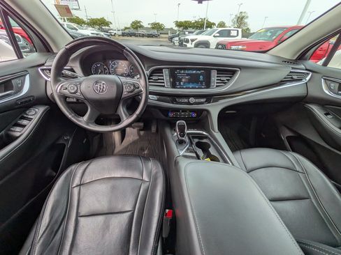Used 2019 Buick Enclave Avenir w/ Avenir Technology Package AWD/4WD image 11