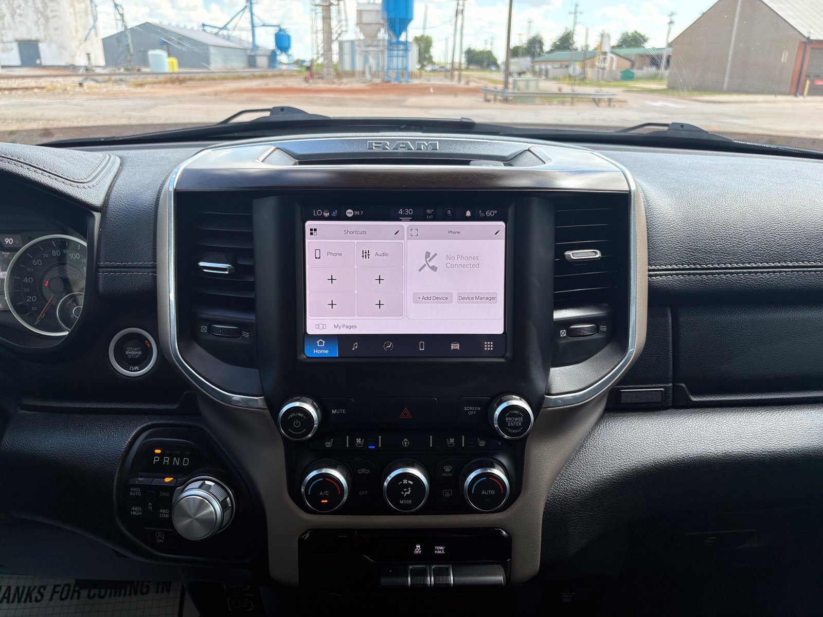 Used 2022 RAM 1500 Laramie AWD/4WD image 37
