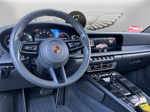 Used 2021 Porsche 911 Carrera image 10
