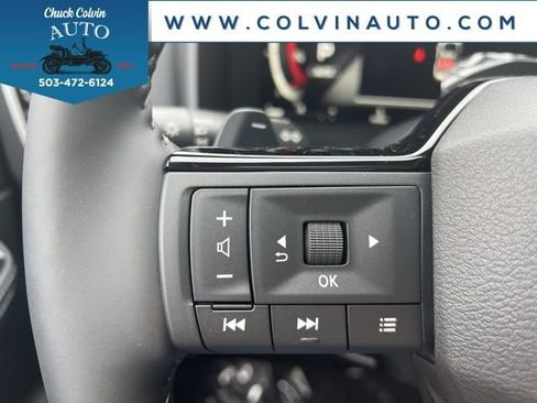 New 2025 Nissan Rogue SL w/ Tech Package image 19