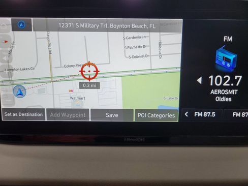 Used 2023 Hyundai Santa Fe SEL image 18