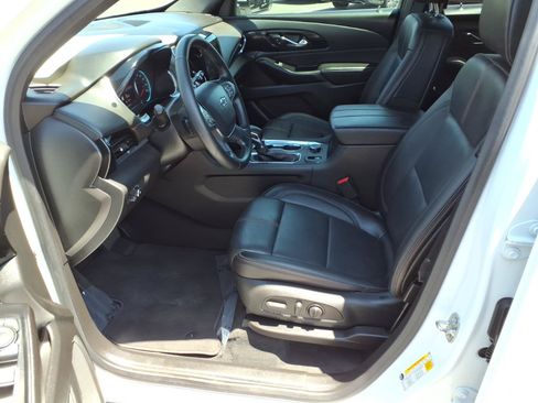 Used 2023 Chevrolet Traverse RS AWD/4WD image 15