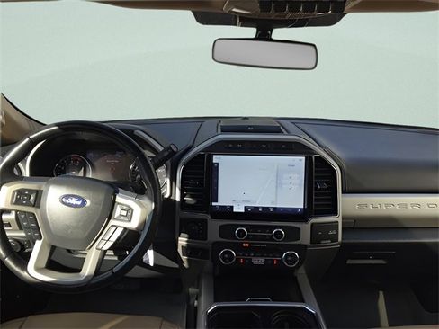 Used 2022 Ford F250 Lariat w/ Chrome Package image 11