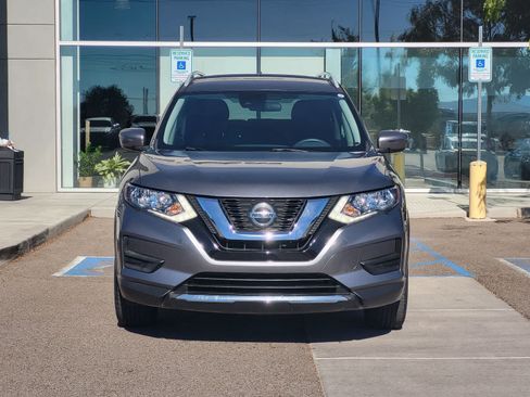 Used 2019 Nissan Rogue SV AWD/4WD image 2