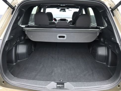 Used 2025 Subaru Forester Premium AWD/4WD image 6