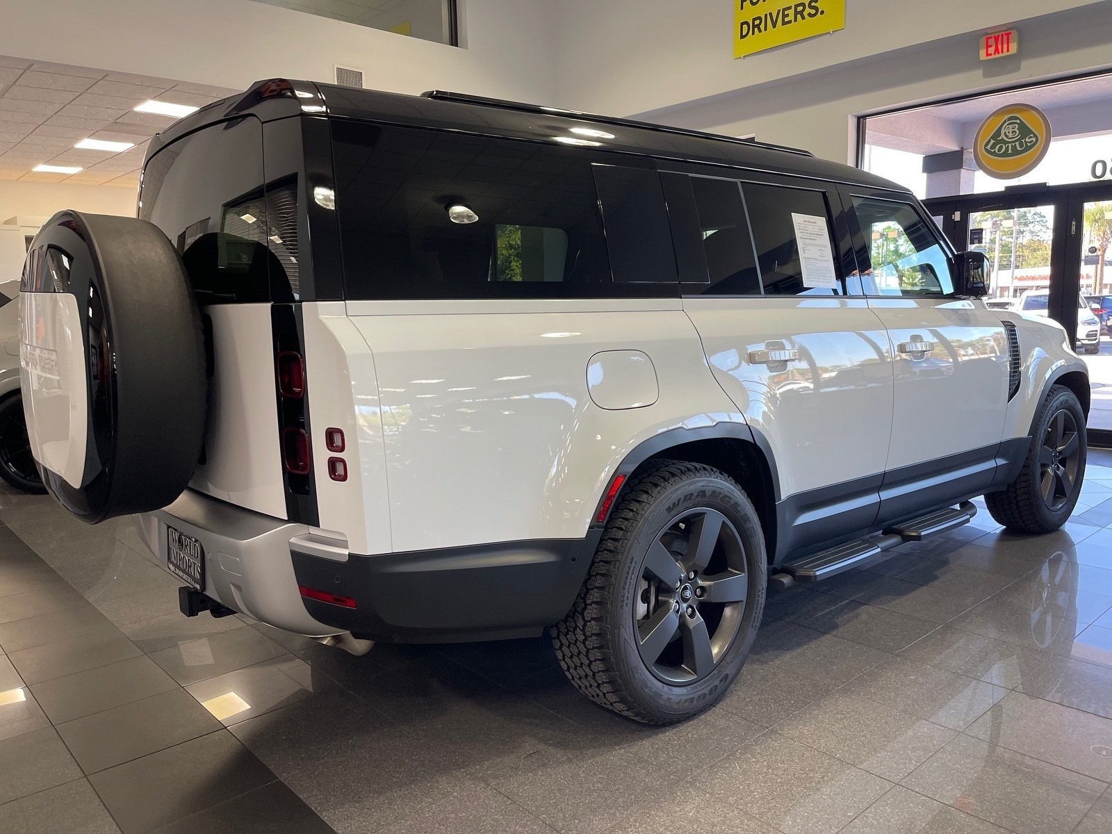Used 2025 Land Rover Defender 130 S AWD/4WD image 5