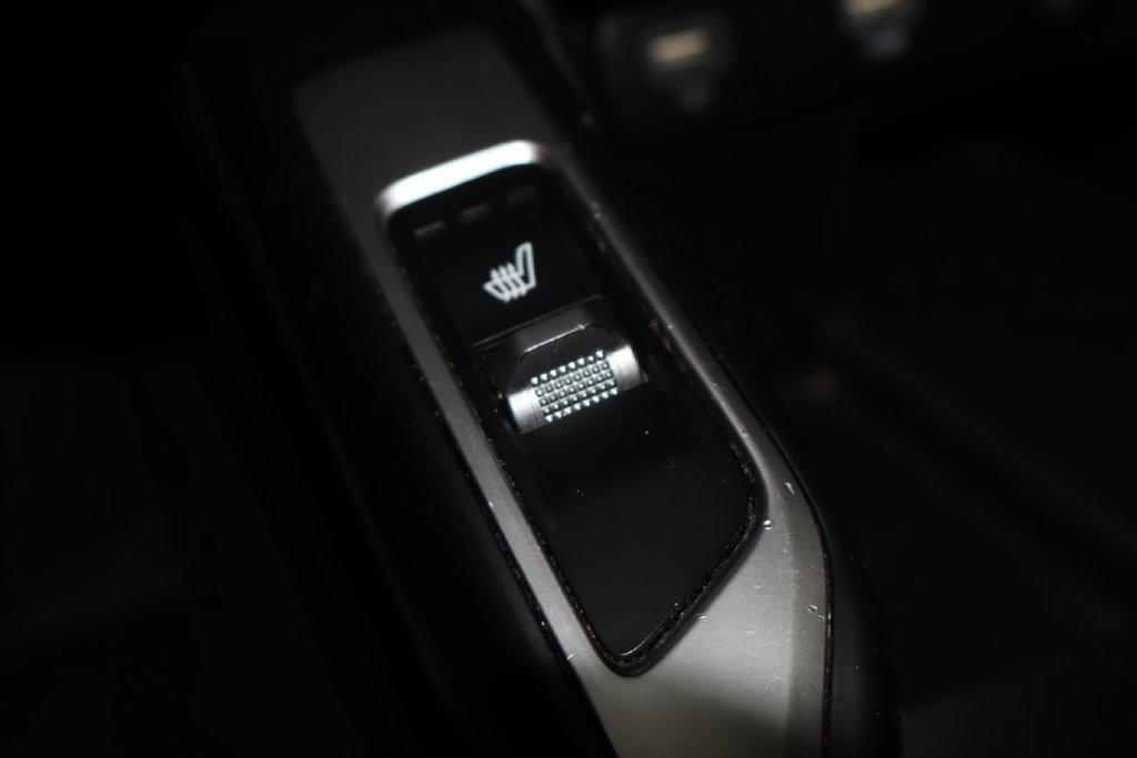Used 2022 Kia Sorento S w/ Panoramic Sunroof Package AWD/4WD image 28