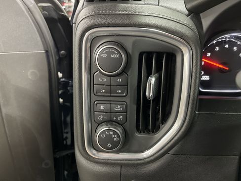 Used 2022 Chevrolet Silverado 1500 RST w/ Bed Protection Package image 18