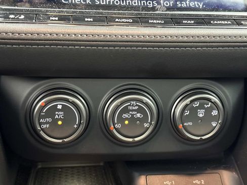 Used 2024 Nissan Z Performance w/ Floor Mat Package image 14