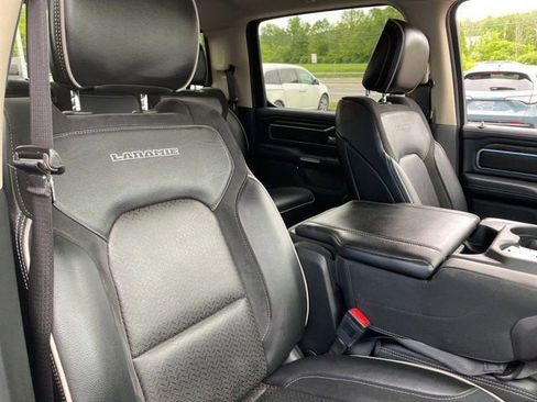 Used 2019 RAM 1500 Laramie AWD/4WD image 12