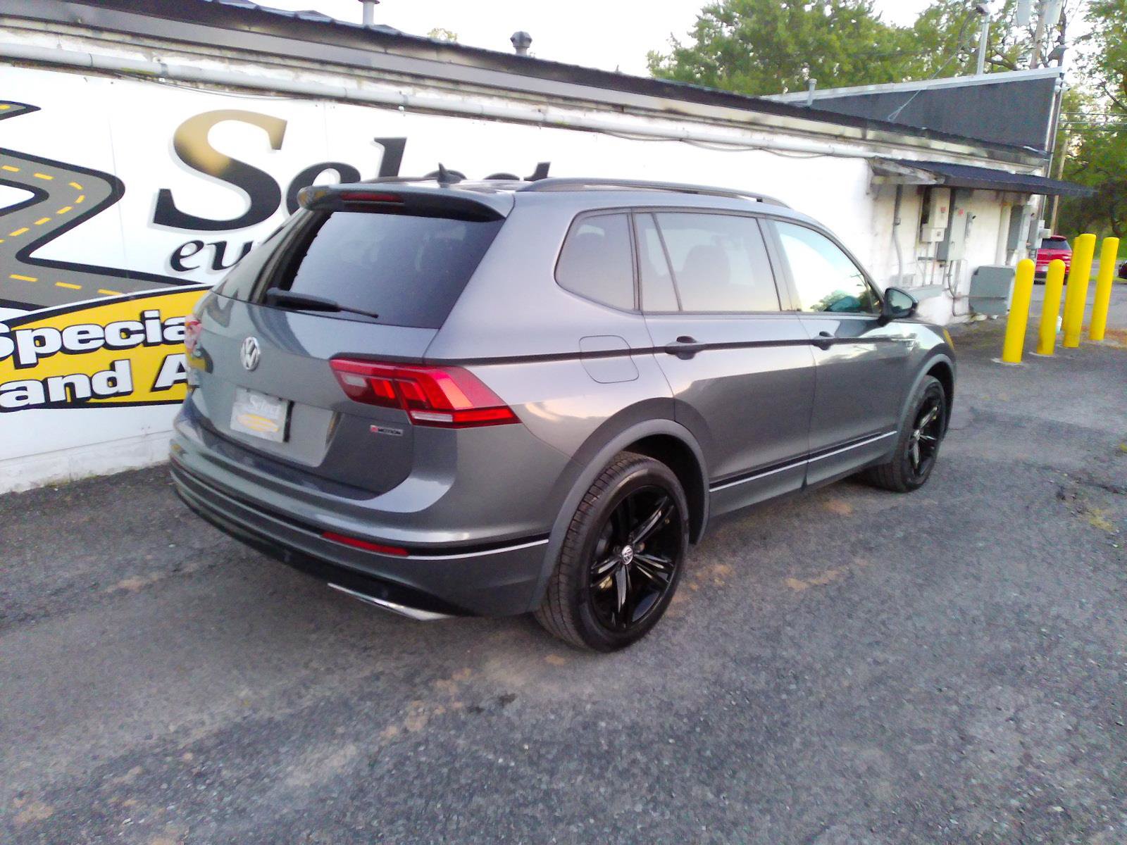 Used 2019 Volkswagen Tiguan SEL Premium R-Line AWD/4WD image 2