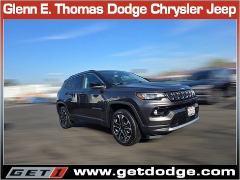 Certified 2022 Jeep Compass Limited w/ Mopar Graphics Package image 1