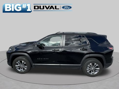 Used 2025 Chevrolet Equinox LT w/ Convenience Package II FWD image 5