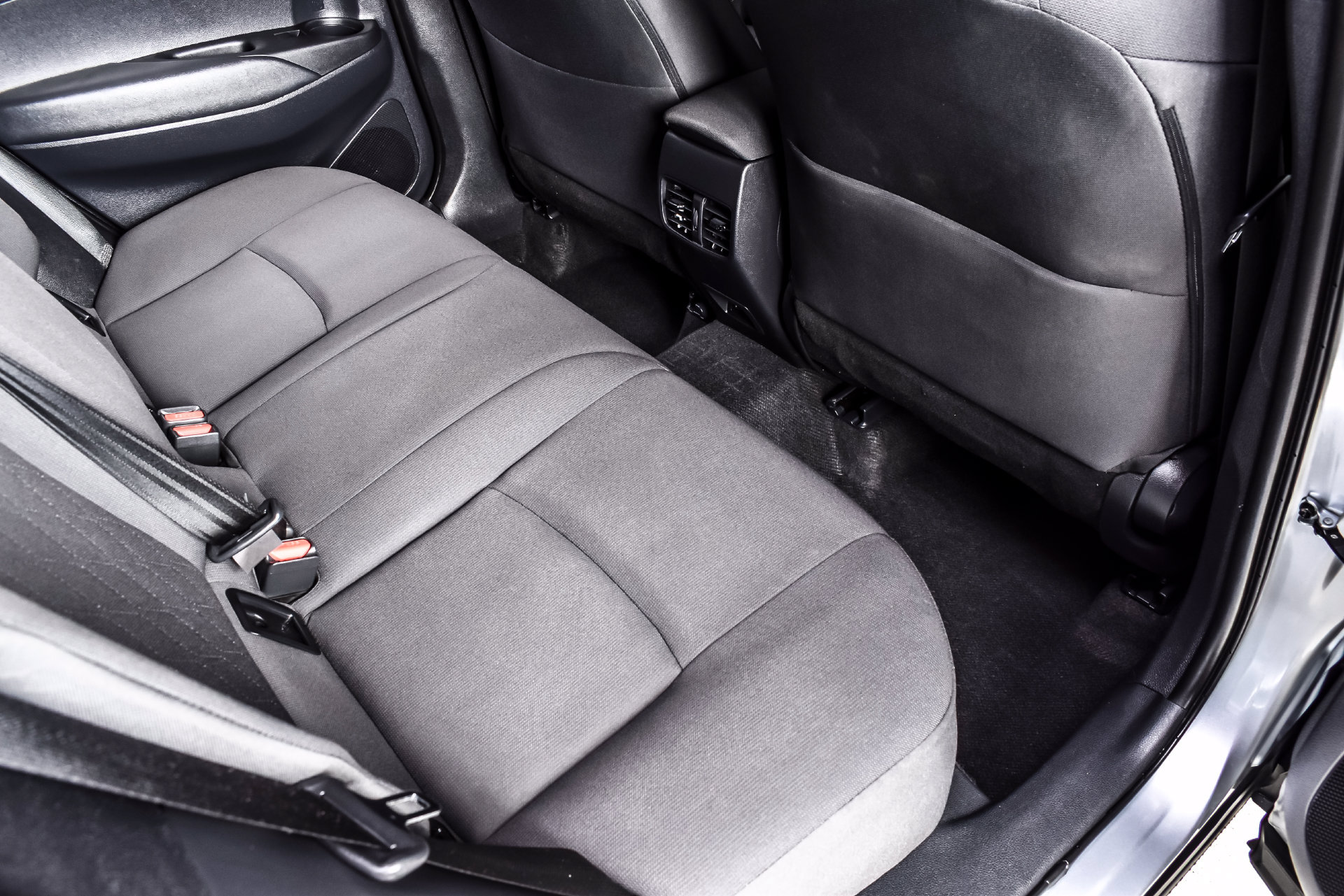 Used 2024 Toyota Corolla Cross LE AWD/4WD image 20