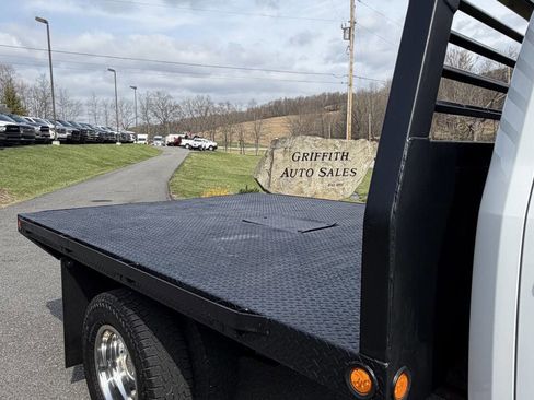 Used 2021 Ford F350 XL w/ Power Equipment Group image 9