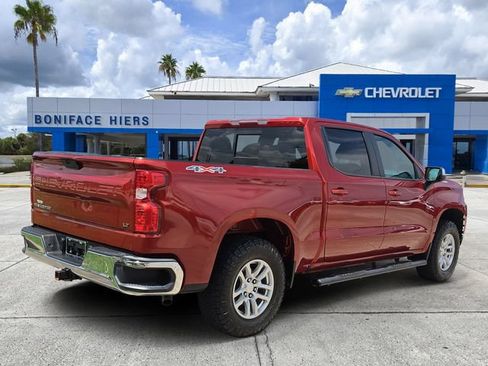 Used 2021 Chevrolet Silverado 1500 LT w/ Convenience Package II AWD/4WD image 4