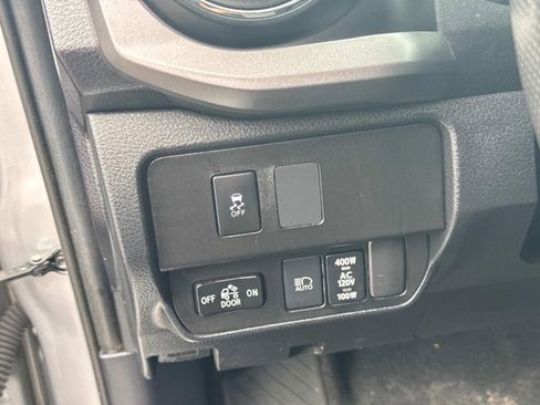 Used 2021 Toyota Tacoma TRD Off-Road w/ Technology Package image 27