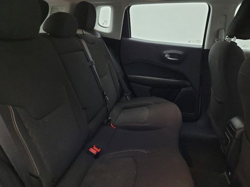 Used 2020 Jeep Compass Sport AWD/4WD image 19