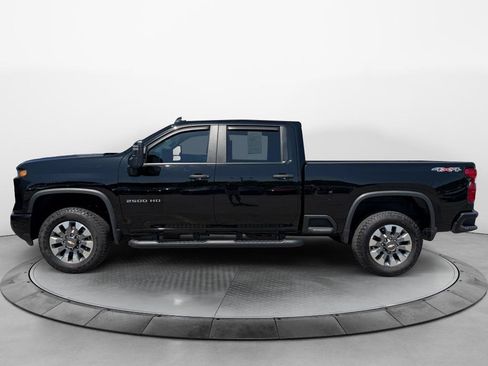 Used 2025 Chevrolet Silverado 2500 Custom w/ Custom Value Package AWD/4WD image 5