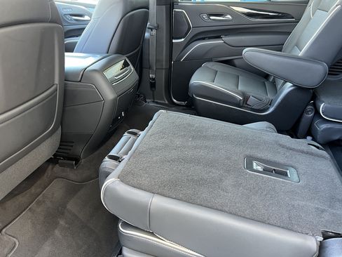 Used 2023 Cadillac Escalade Sport w/ LPO, ONYX Package AWD/4WD image 17