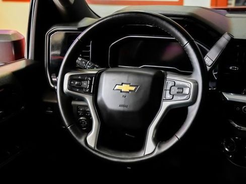 Used 2024 Chevrolet Silverado 3500 LTZ w/ LTZ Convenience Package AWD/4WD image 18