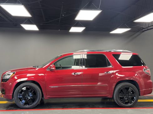 Used 2013 GMC Acadia Denali image 3