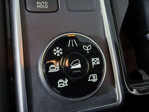 Certified 2023 Nissan Pathfinder Platinum AWD/4WD image 29