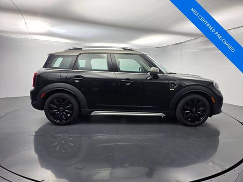 Used 2024 MINI Cooper Countryman S w/ Premium Package FWD image 3