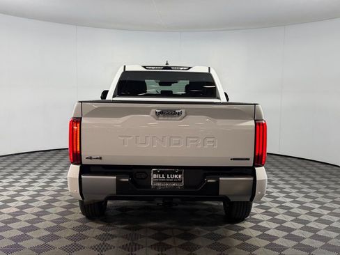 Used 2025 Toyota Tundra Limited AWD/4WD image 8