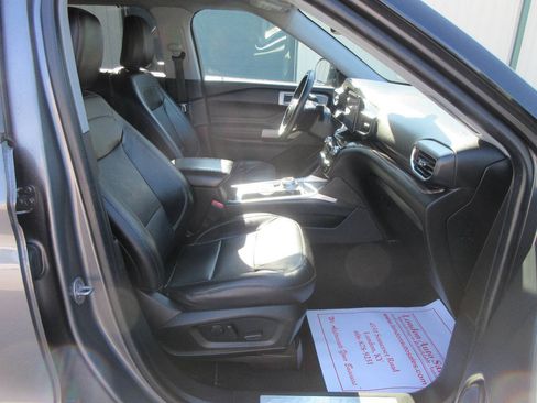 Used 2022 Ford Explorer Limited RWD image 16
