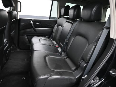 Used 2021 Nissan Armada SV image 12