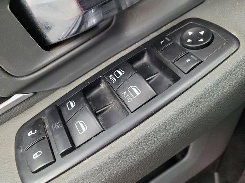 Used 2016 RAM 1500 Big Horn image 27