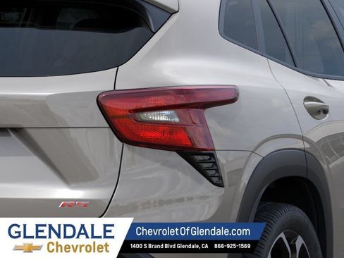 New 2026 Chevrolet Trax RS w/ Driver Confidence Package FWD image 11